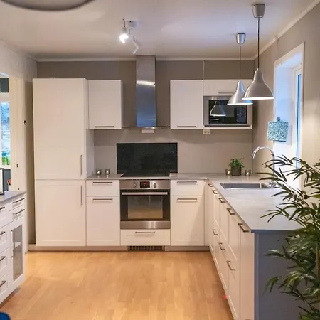 Nyaraló Cozy House In 10 Minutes To Center